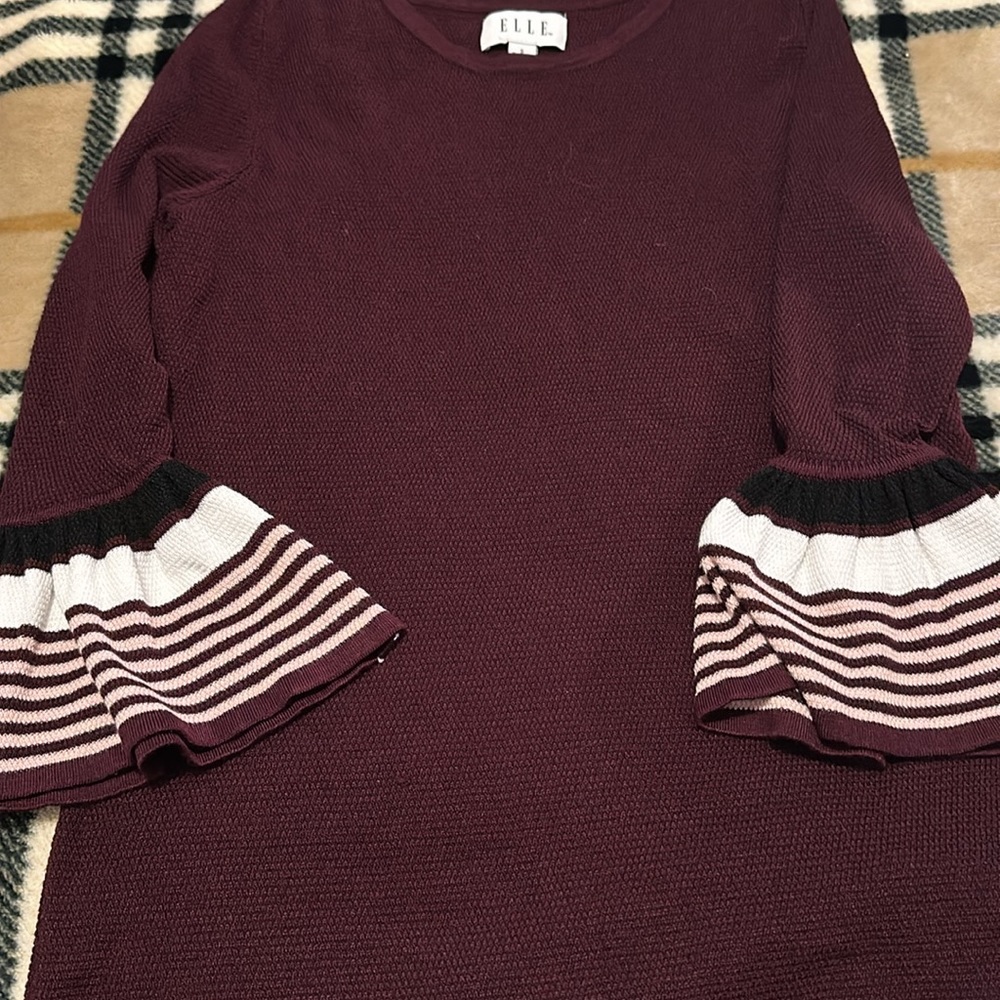 ELLE Sweater NWTO
